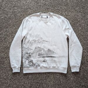 Blind Rooster Graphic Wraparound Asian Mountain Art Crewneck Sweatshirt Medium